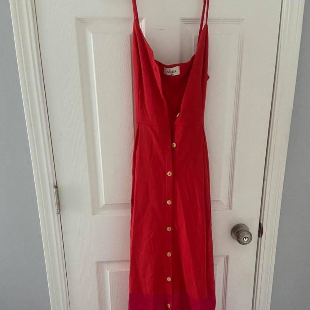 AURA RED/ORANGE DRESS, SIZE MEDIUM.. BRAND NEW, NEVER WORN